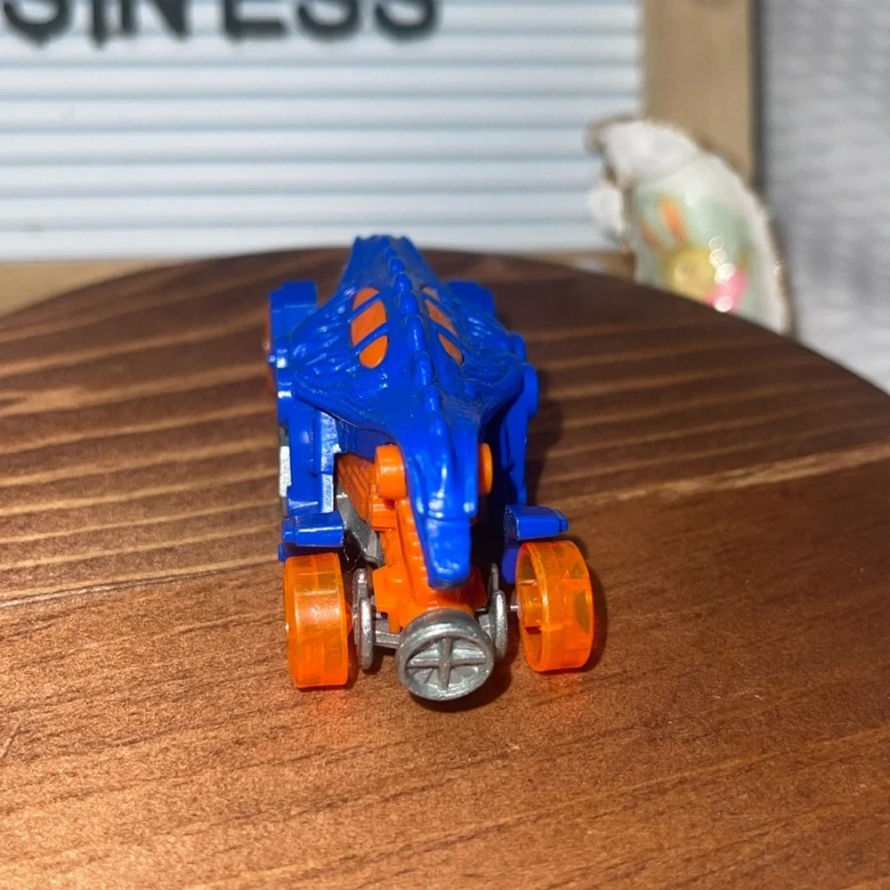 Vintage 1985 - Hot Wheels Cars- DOUBLE DEMON Blue and Orange.